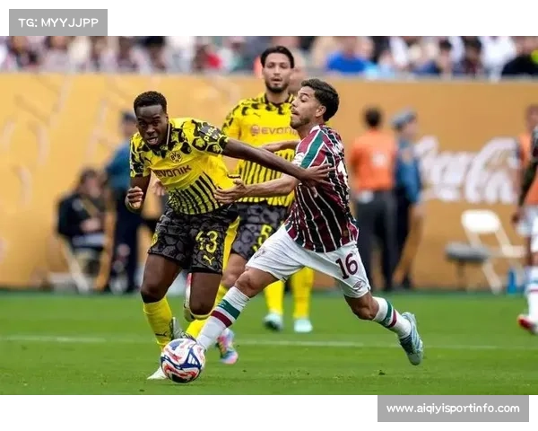 切尔西晋级联赛杯 吉滕斯表现出色获广泛赞誉